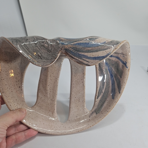 Vintage Signed Jacalynn Art Pottery Wall Hanging - Picture 4 of 10